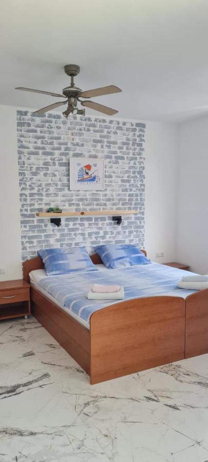 Apartmani Centar Seline Paklenica Esterno foto