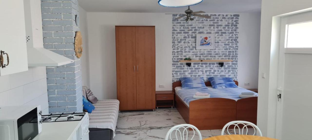 Apartmani Centar Seline Paklenica Esterno foto