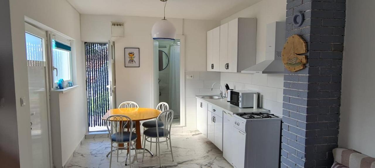 Apartmani Centar Seline Paklenica Esterno foto